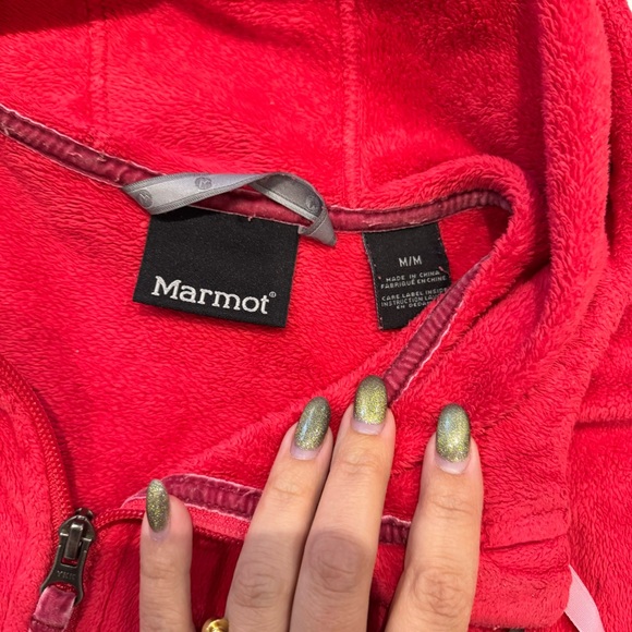 Fuzzy Fleece Marmot Pink Long Sleeve Hoodie Perfect Winter Layer Lightweight - Picture 6 of 8